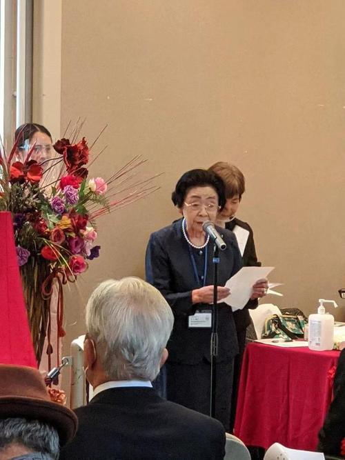 广岛国际艺术交流展组织委员会委员长角谷美智子女士代表主办方致辞